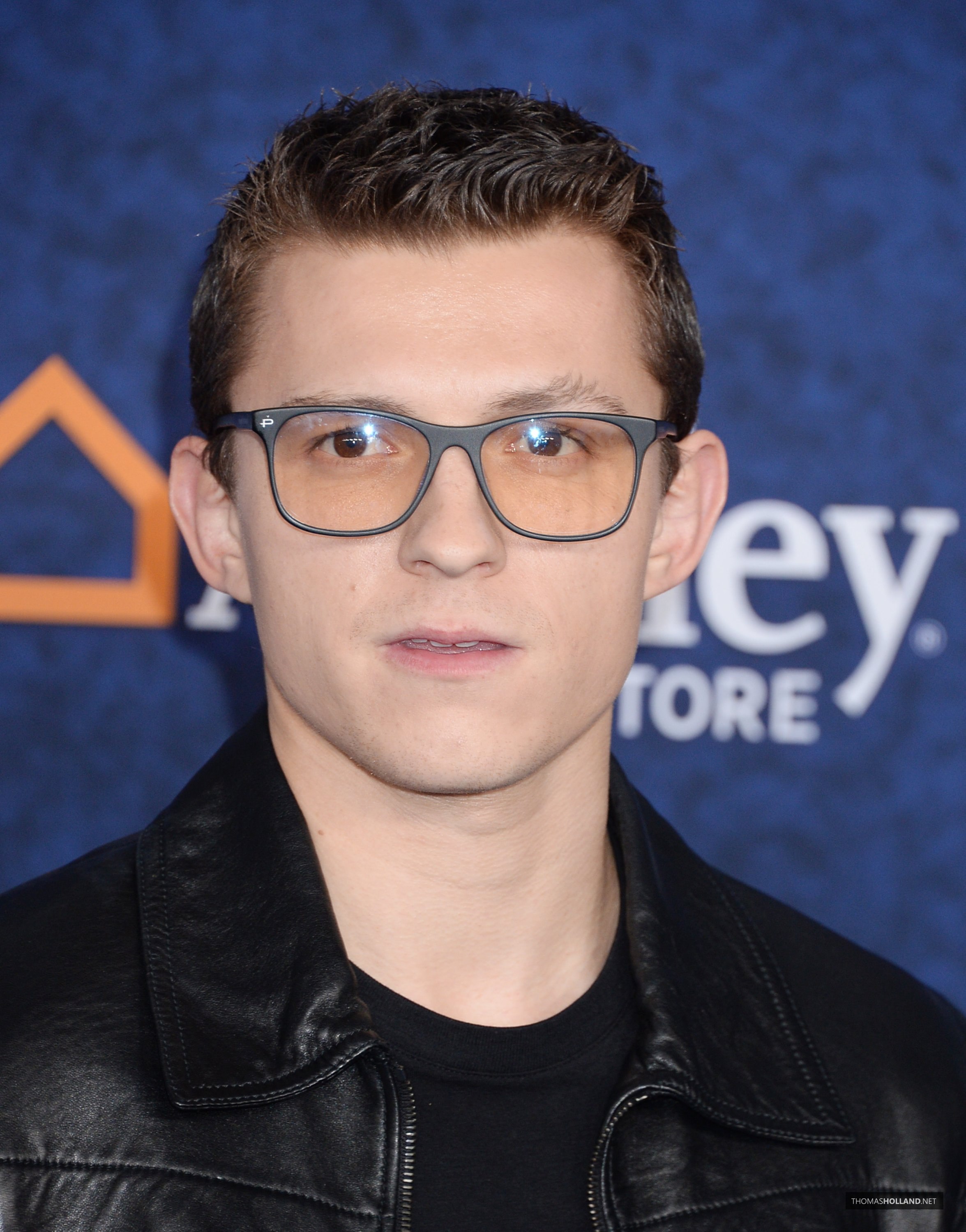 Tom Holland Network Photogallery